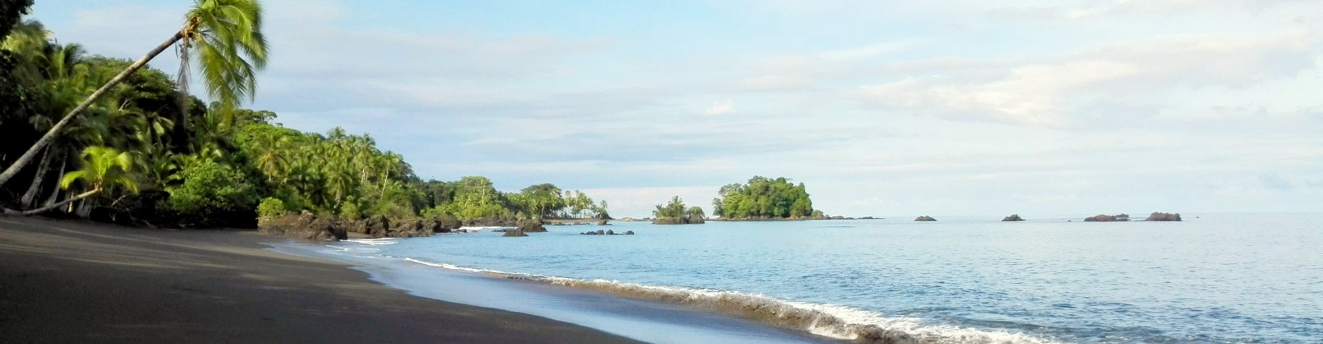 IM-Hero-Plan-a-Nautilos-Nuqui-planes-turisticos-nuqui-Colombia-para-el-mundo-min